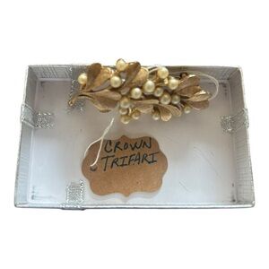Vintage Crown Trifari Gold and Pearl Brooch